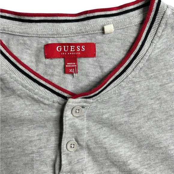 Guess Los Angeles Men’s Henley T-Shirt Gray Size XL Short Sleeve Casual Logo Tee - Picture 6 of 7